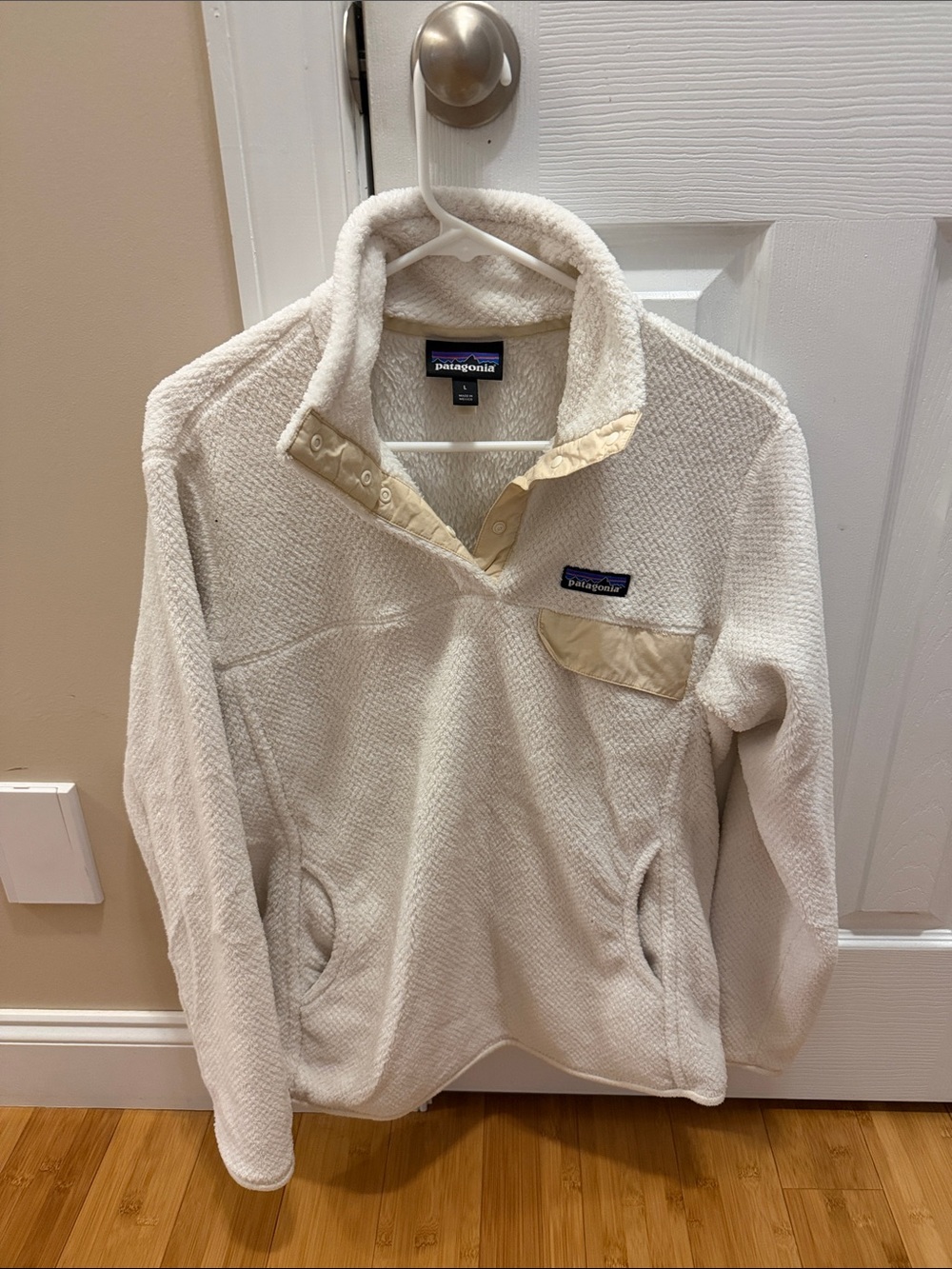 Patagonia Women's Cream Snap-Front Fleece Pullover. Euc.